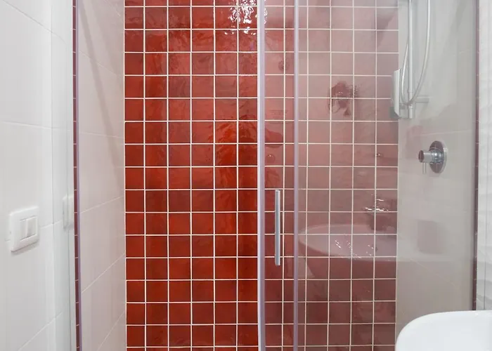 Roem At The Station Bed & Breakfast