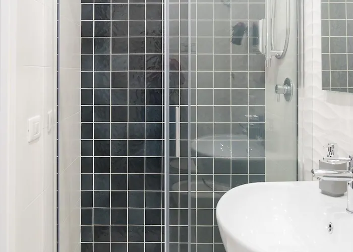 Roem At The Station 3* Napoli