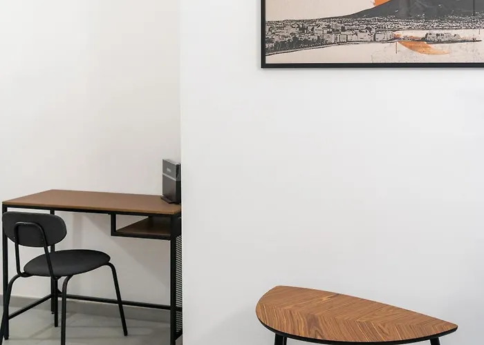 Roem At The Station Bed & Breakfast