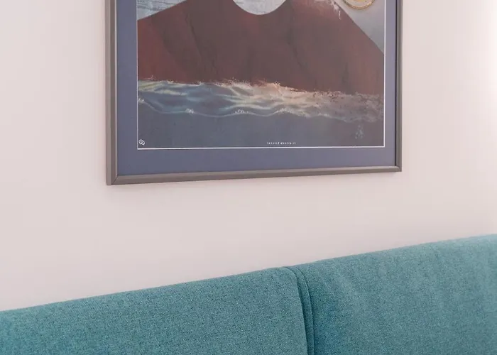 Roem At The Station Bed & Breakfast 3*