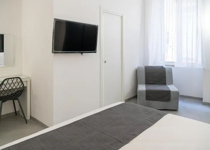 Roem At The Station Bed & Breakfast